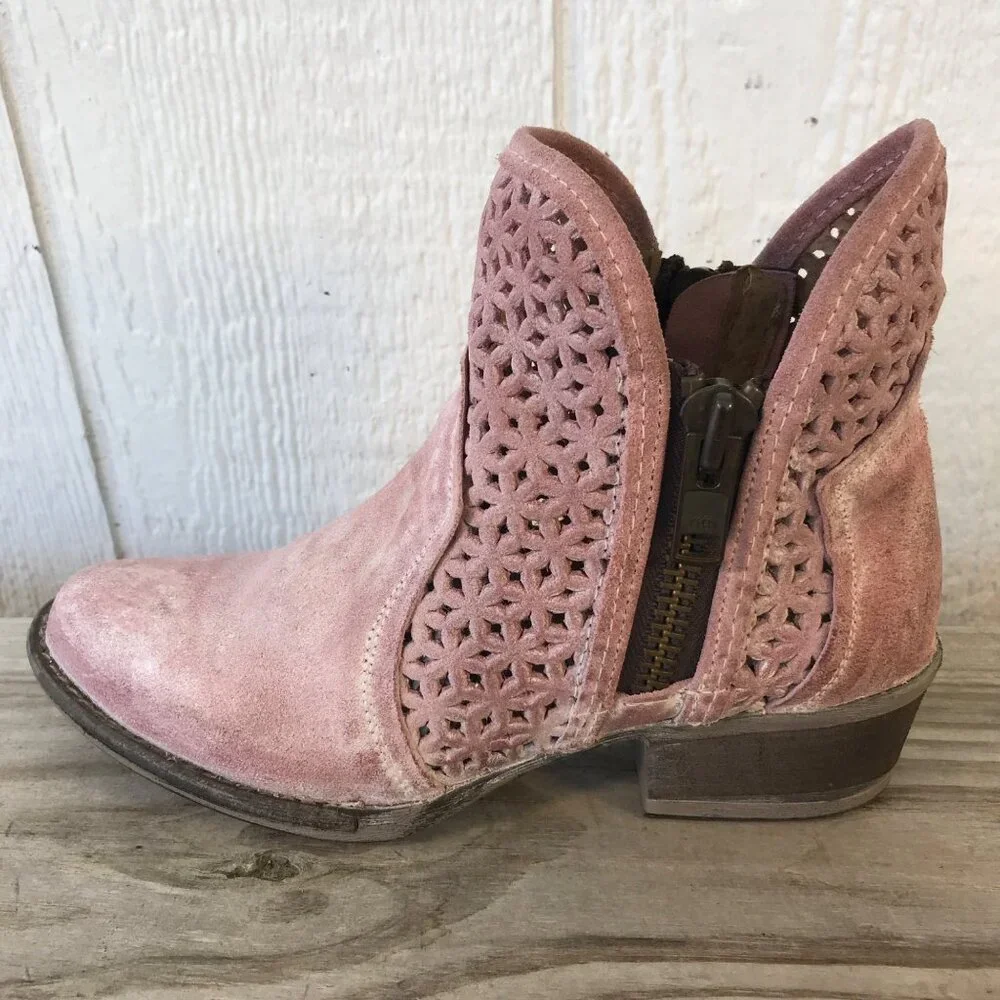 Circle G by Corral Shortie Cutout Womens Chalky Pink Ankle Boots 7.5 M Q5062